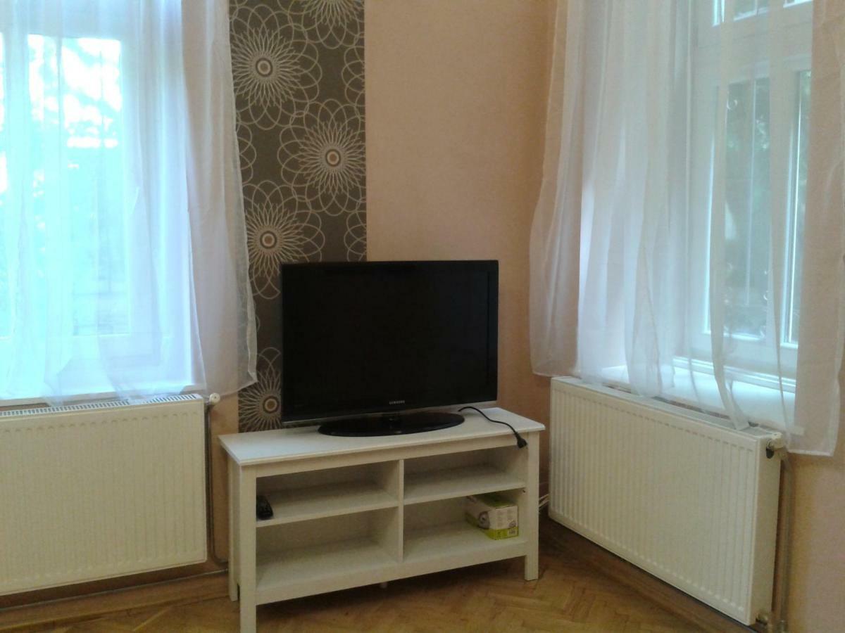 Lily Apartman Budapest Bagian luar foto