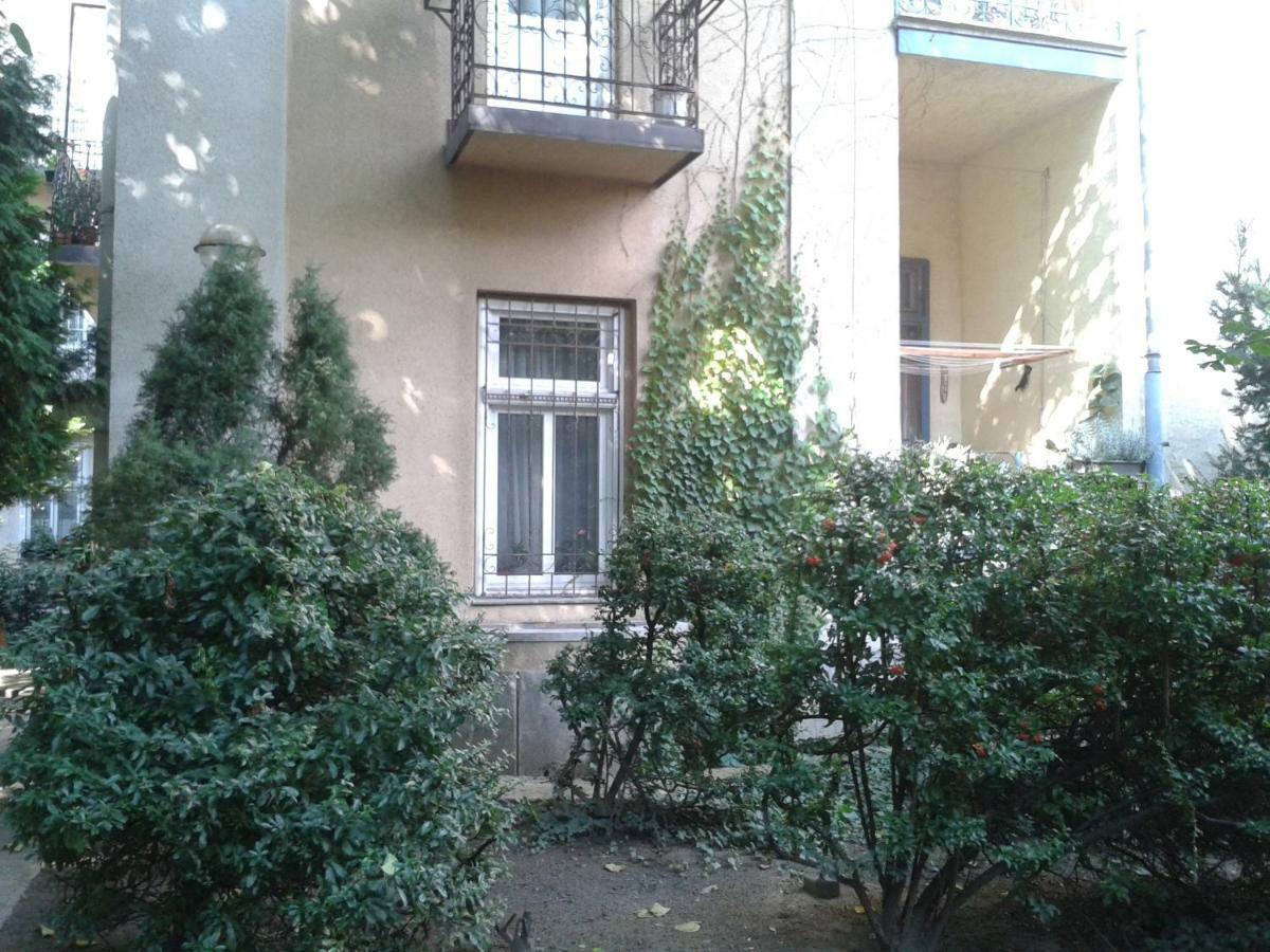 Lily Apartman Budapest Bagian luar foto